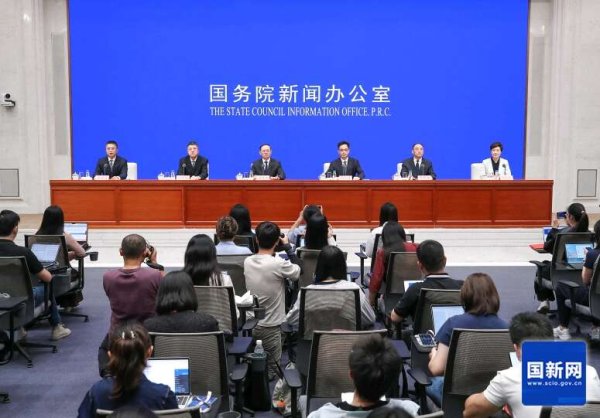 熊猫配资 教育部：小学和初中科学的总课时占比已增至8%-10%